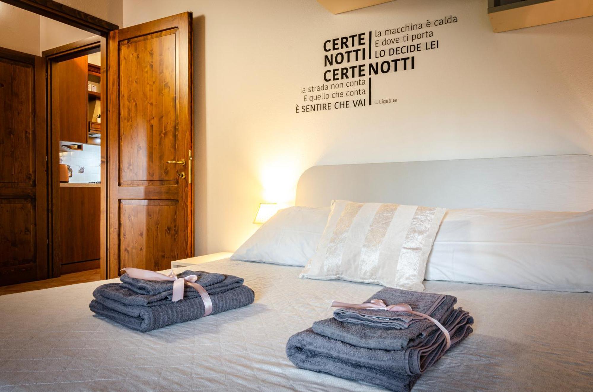 Casa Quarto Di Luna Quarto Inferiore エクステリア 写真