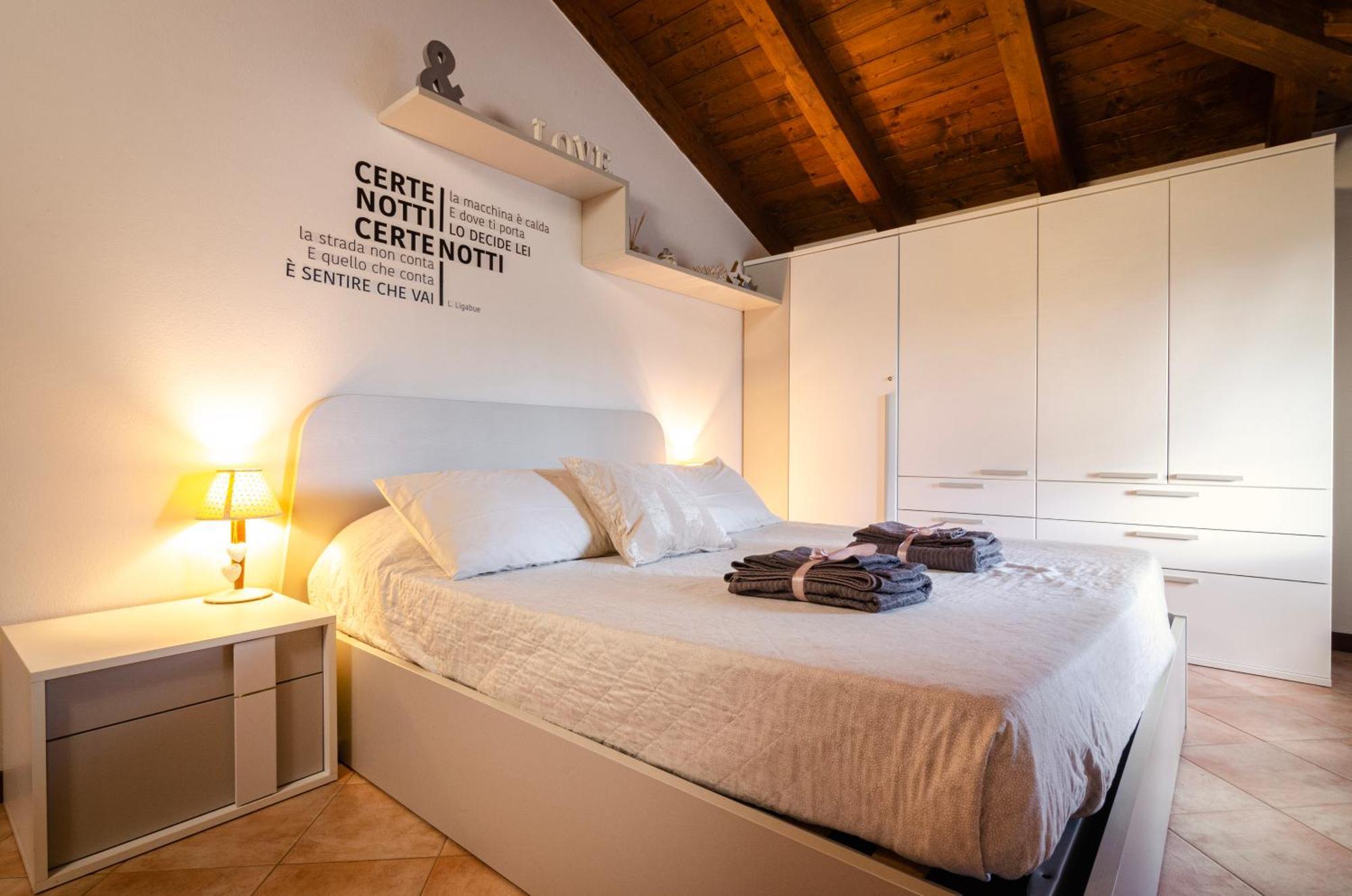Casa Quarto Di Luna Quarto Inferiore エクステリア 写真